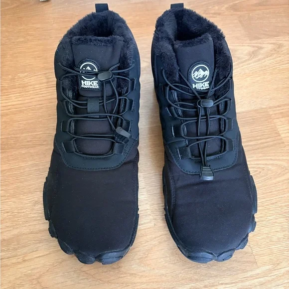 Black Women’s Hike Kasdava winter boots size 9.5/41 - Picture 1 of 7